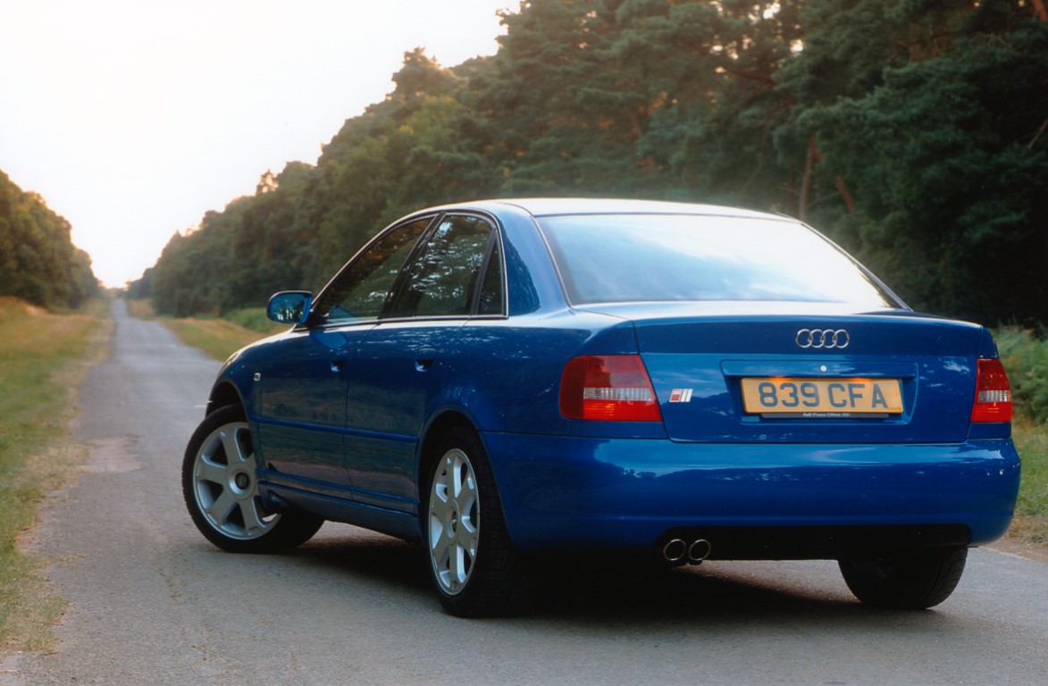 2.7 V6 Biturbo (Manual)